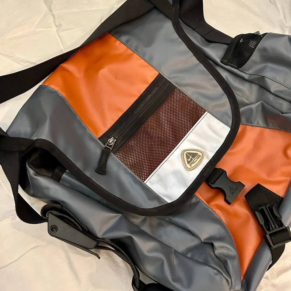 Y2K Nike ACG Tech Messenger Bag ~ Rare Early 2000s